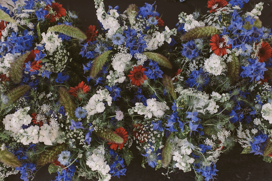 white blue wedding flowers