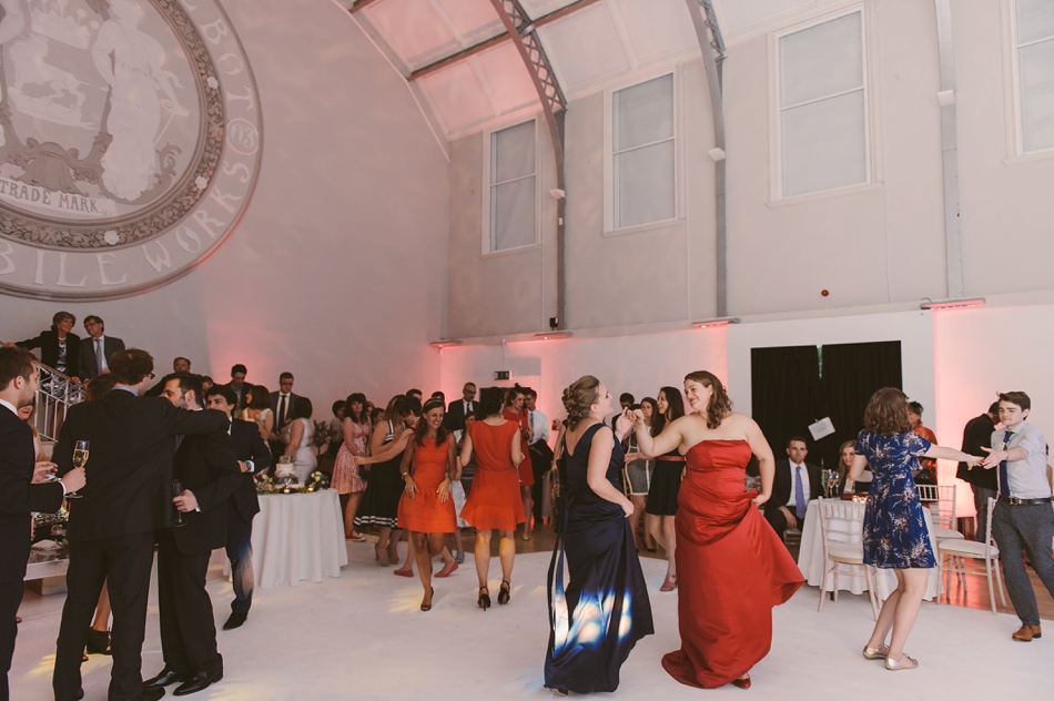 dancing at sunbeam studio wedding